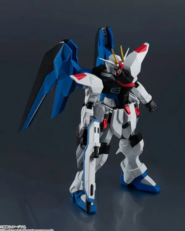 Bandai Gundam Universe ZGMF-X10A Freedom Gundam "Mobile Suit Gundam Seed" Action Figure