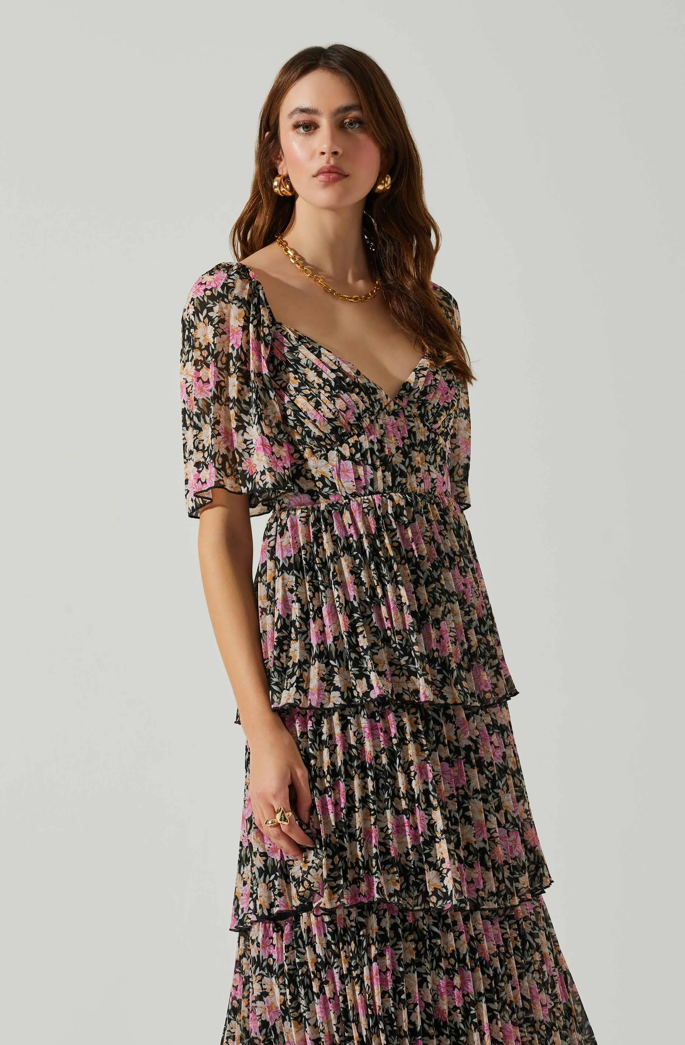 Gracelynn Tiered Short Sleeve Floral Maxi Dress