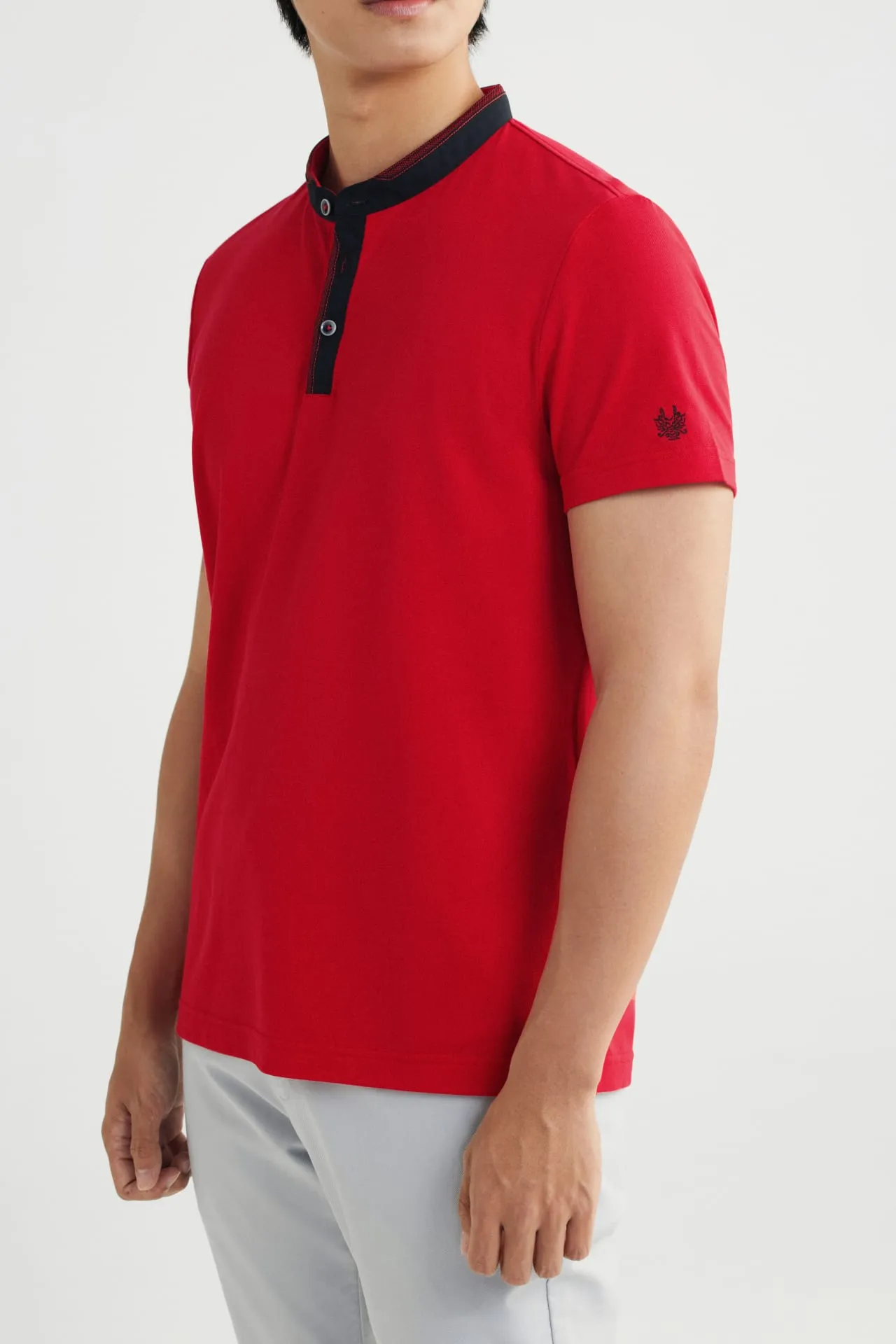 Non-Iron Pure Cotton Stand Collar Polo with Dragon Embroidery on Sleeve