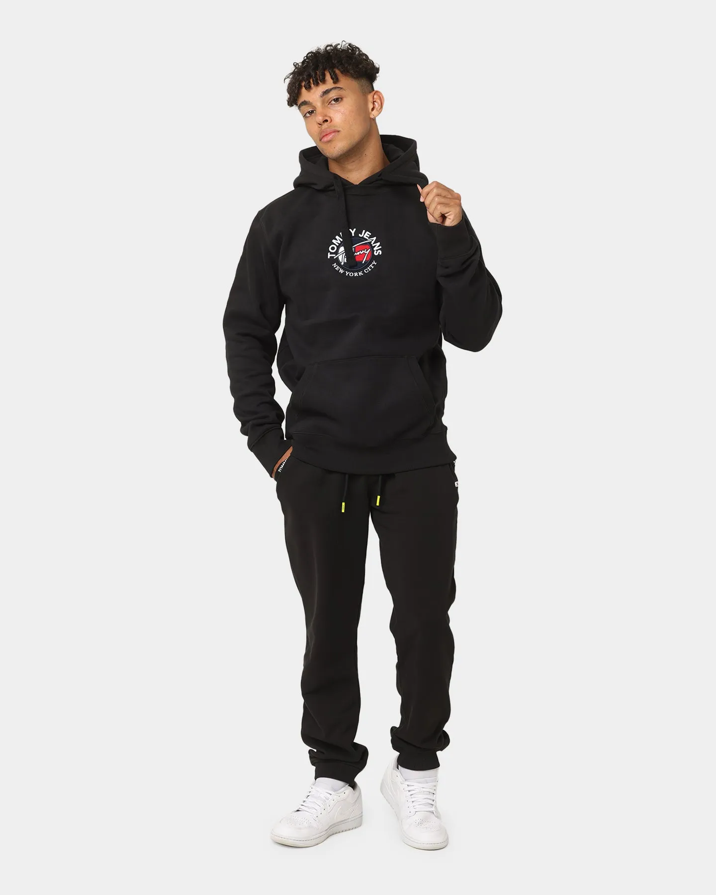 Tommy Jeans Timeless Tommy Hoodie Black