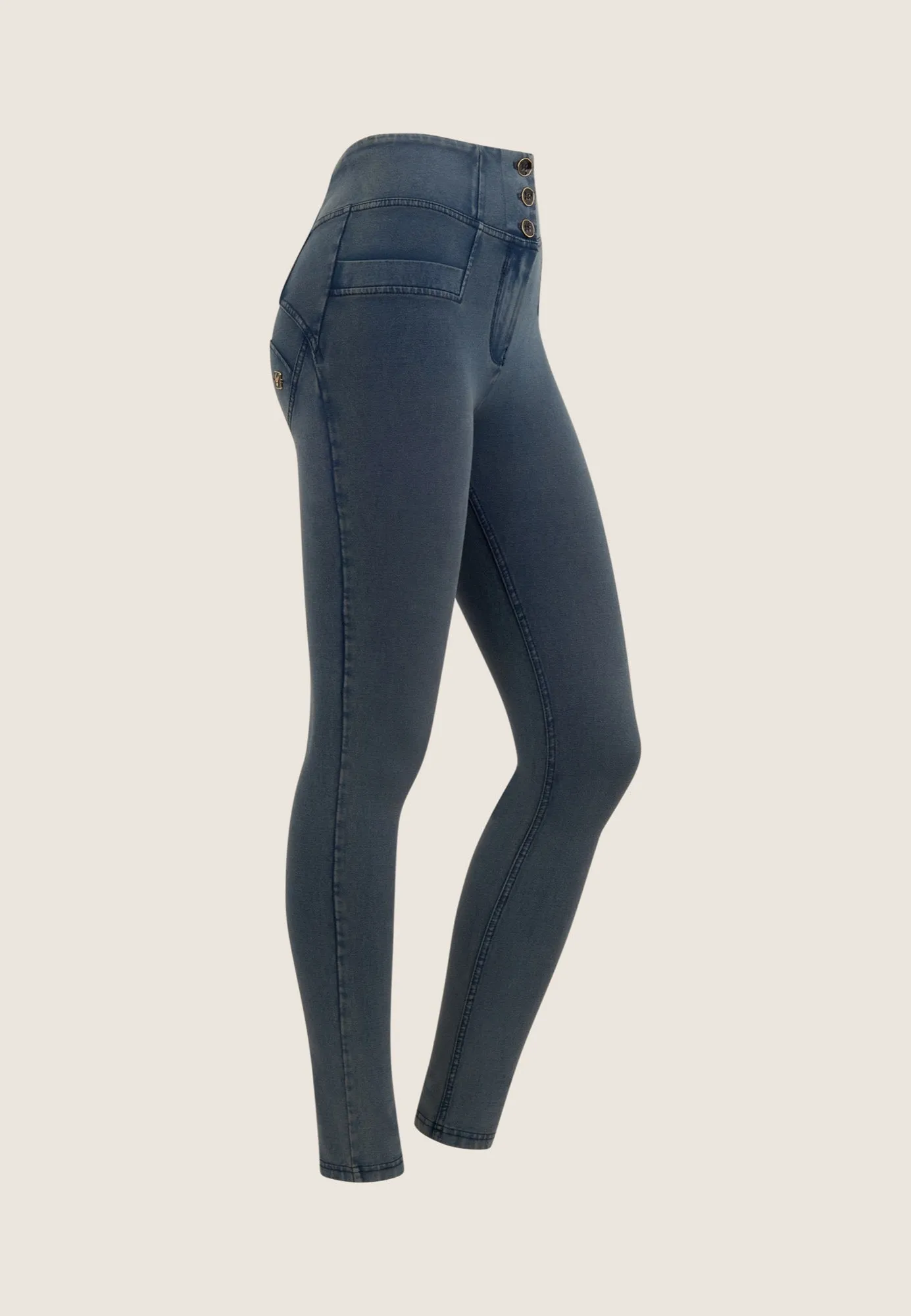 (WRUP1BHF405-J142B) High Waist WR.UP® Jeans met Knoopsluiting